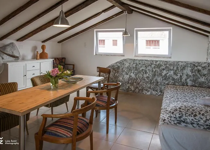 Apartment Popovic *
